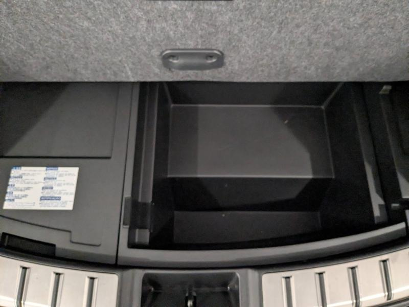 Photo 10 de l’annonce de LEXUS NX d’occasion à vendre à AUBIÈRE