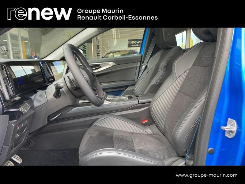 Photo 10 de l’annonce de RENAULT  d’occasion à vendre à CORBEIL-ESSONNES