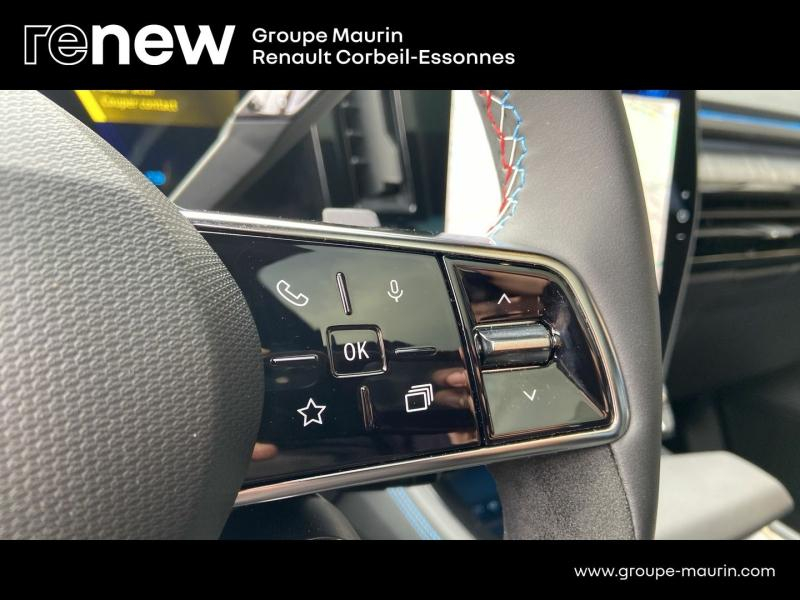 Photo 20 de l’annonce de RENAULT  d’occasion à vendre à CORBEIL-ESSONNES