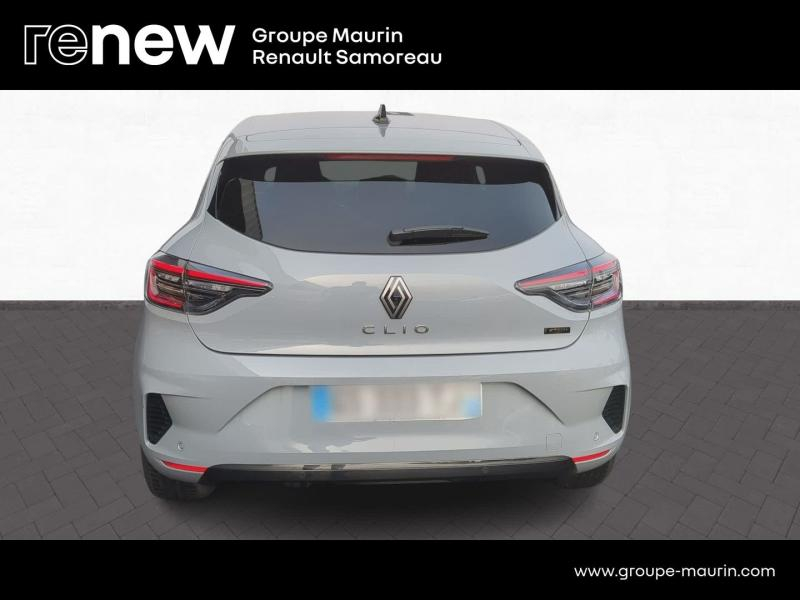 Photo 5 de l’annonce de RENAULT Clio d’occasion à vendre à SAMOREAU