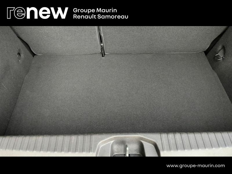 Photo 9 de l’annonce de RENAULT Clio d’occasion à vendre à SAMOREAU