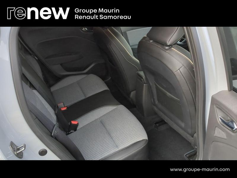 Photo 14 de l’annonce de RENAULT Clio d’occasion à vendre à SAMOREAU