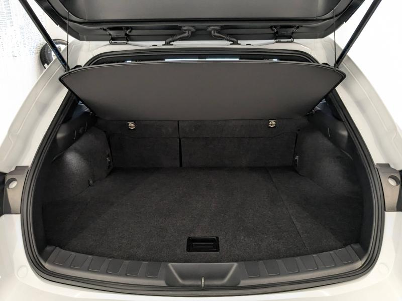 Photo 10 de l’annonce de LEXUS UX d’occasion à vendre à AUBIÈRE