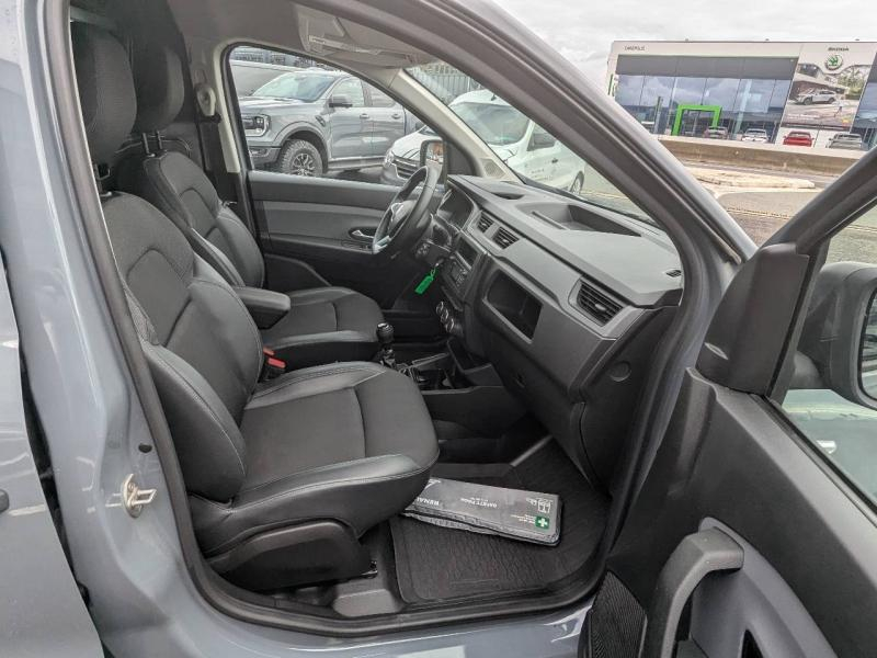 Photo 11 de l’annonce de RENAULT Express Van d’occasion à vendre à FRÉJUS