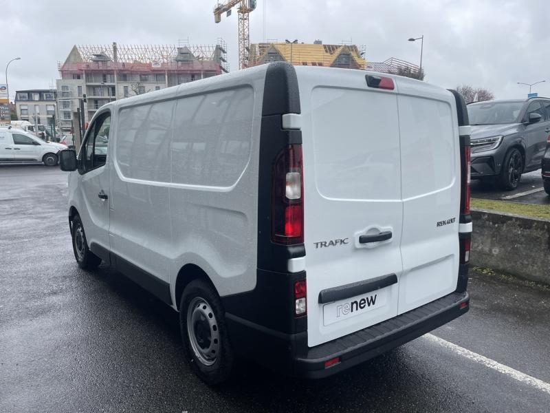 Photo 4 de l’annonce de RENAULT Trafic Fg VUL d’occasion à vendre à CHENNEVIÈRES-SUR-MARNE