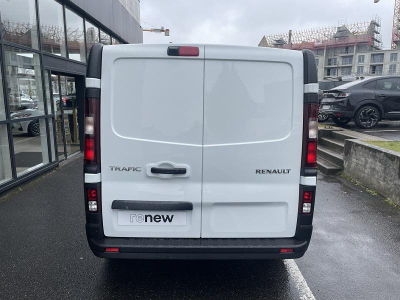 Photo 5 de l’annonce de RENAULT Trafic Fg VUL d’occasion à vendre à CHENNEVIÈRES-SUR-MARNE
