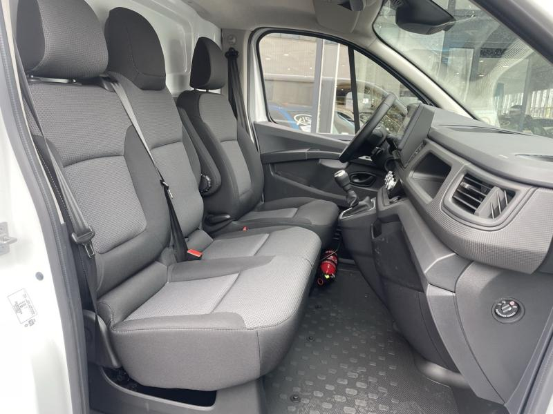Photo 15 de l’annonce de RENAULT Trafic Fg VUL d’occasion à vendre à CHENNEVIÈRES-SUR-MARNE