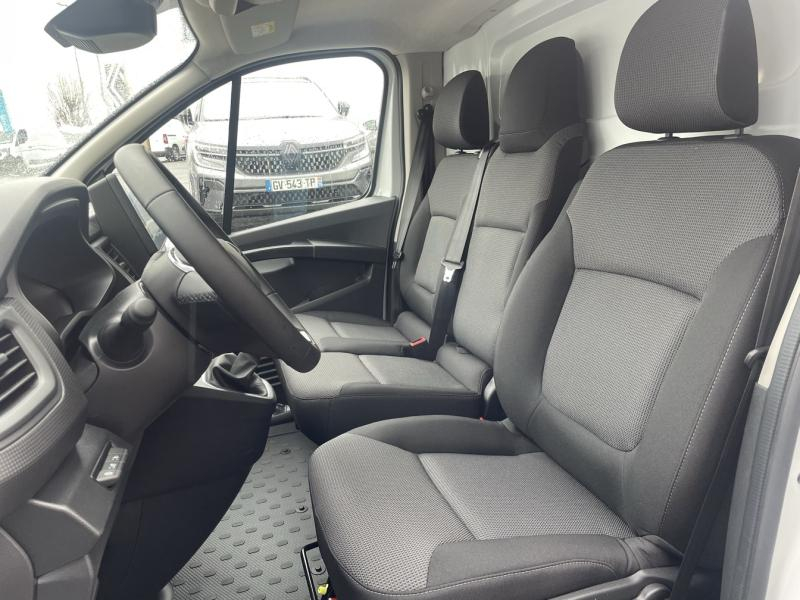Photo 17 de l’annonce de RENAULT Trafic Fg VUL d’occasion à vendre à CHENNEVIÈRES-SUR-MARNE