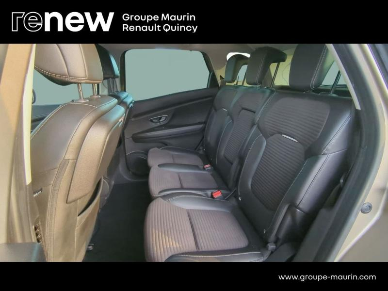 Photo 8 de l’annonce de RENAULT Scenic d’occasion à vendre à QUINCY-SOUS-SÉNART