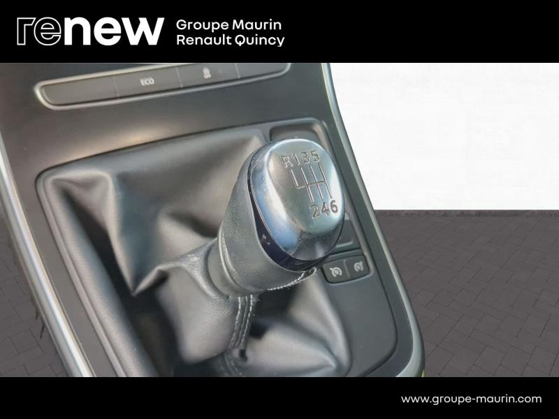 Photo 18 de l’annonce de RENAULT Scenic d’occasion à vendre à QUINCY-SOUS-SÉNART