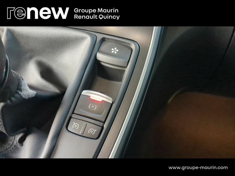 Photo 19 de l’annonce de RENAULT Scenic d’occasion à vendre à QUINCY-SOUS-SÉNART