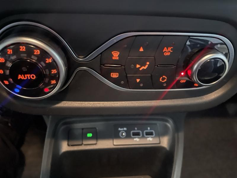 Photo 18 de l’annonce de RENAULT Twingo d’occasion à vendre à CHENNEVIÈRES-SUR-MARNE