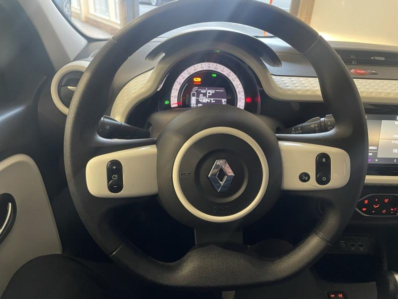 Photo 20 de l’annonce de RENAULT Twingo d’occasion à vendre à CHENNEVIÈRES-SUR-MARNE
