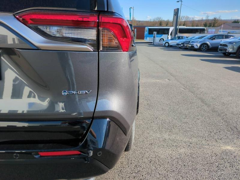Photo 11 de l’annonce de TOYOTA RAV4 d’occasion à vendre à AUBIÈRE
