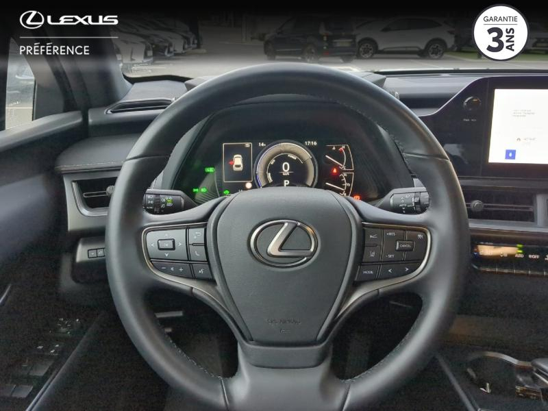 Photo 9 de l’annonce de LEXUS UX d’occasion à vendre à LATTES