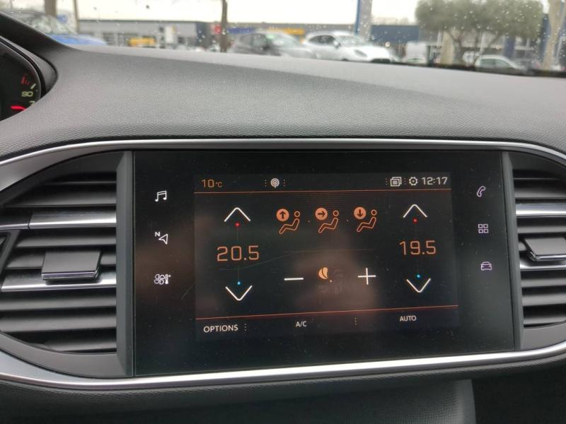 Photo 8 de l’annonce de PEUGEOT 308 d’occasion à vendre à NÎMES