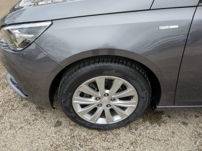 Photo 20 de l’annonce de PEUGEOT 308 d’occasion à vendre à NÎMES
