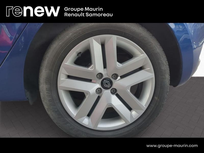 Photo 3 de l’annonce de RENAULT Clio d’occasion à vendre à SAMOREAU