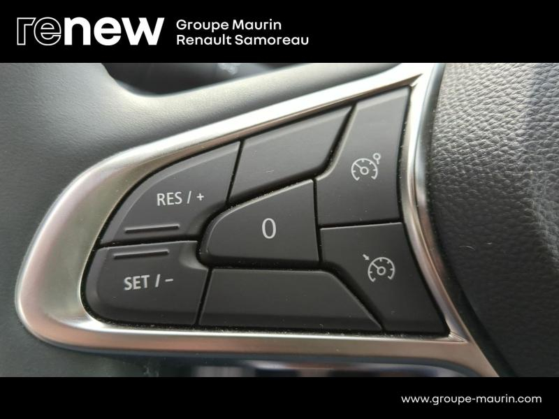 Photo 19 de l’annonce de RENAULT Clio d’occasion à vendre à SAMOREAU