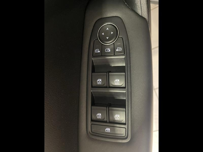 Photo 13 de l’annonce de RENAULT Captur d’occasion à vendre à CHENNEVIÈRES-SUR-MARNE