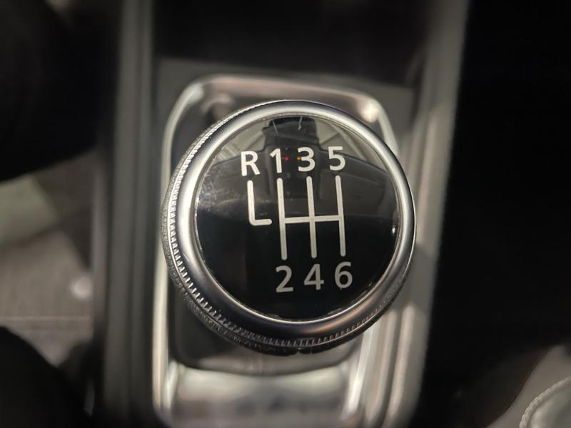 Photo 16 de l’annonce de RENAULT Captur d’occasion à vendre à CHENNEVIÈRES-SUR-MARNE