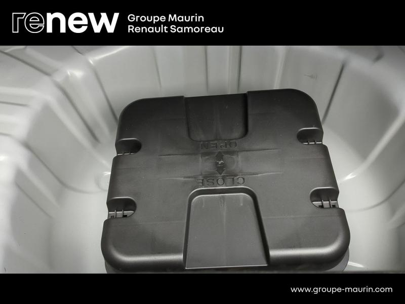 Photo 11 de l’annonce de RENAULT Clio d’occasion à vendre à SAMOREAU