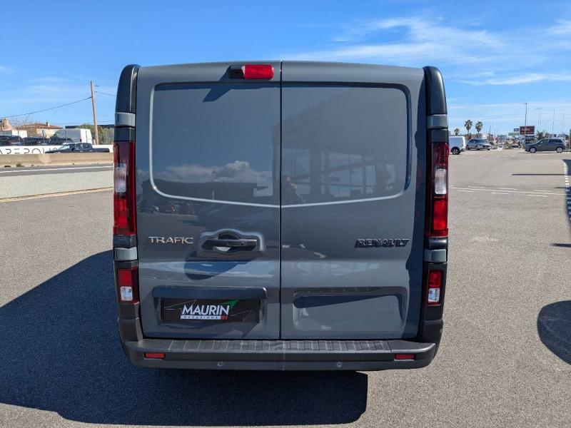 Photo 4 de l’annonce de RENAULT Trafic Fg VUL d’occasion à vendre à FRÉJUS