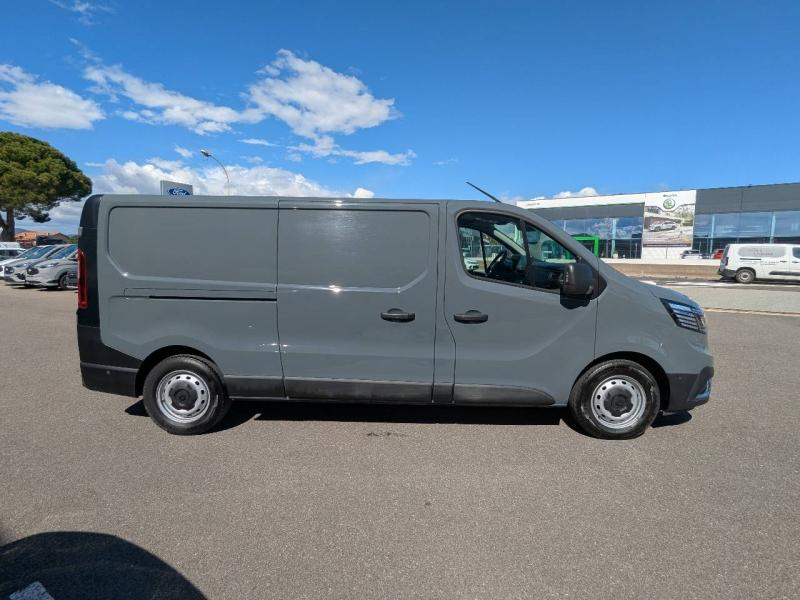 Photo 7 de l’annonce de RENAULT Trafic Fg VUL d’occasion à vendre à FRÉJUS