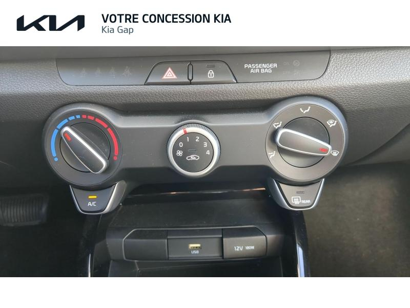 Photo 16 de l’annonce de KIA Stonic d’occasion à vendre à GAP