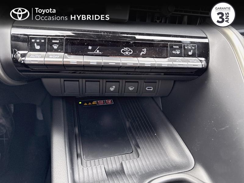 Photo 18 de l’annonce de TOYOTA C-HR d’occasion à vendre à AUBIÈRE