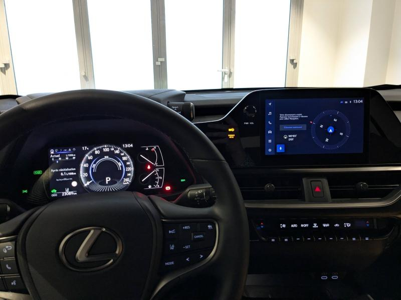 Photo 5 de l’annonce de LEXUS UX d’occasion à vendre à AUBIÈRE