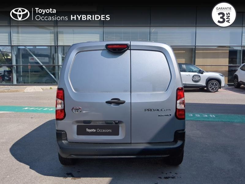 Photo 4 de l’annonce de TOYOTA ProAce City VUL d’occasion à vendre à NÎMES