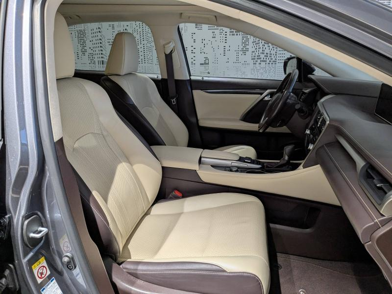Photo 10 de l’annonce de LEXUS RX d’occasion à vendre à AUBIÈRE
