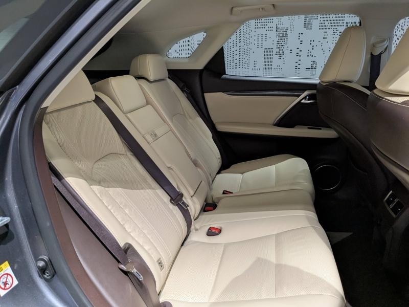 Photo 11 de l’annonce de LEXUS RX d’occasion à vendre à AUBIÈRE