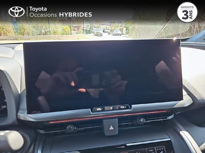 Photo 15 de l’annonce de TOYOTA C-HR d’occasion à vendre à LATTES