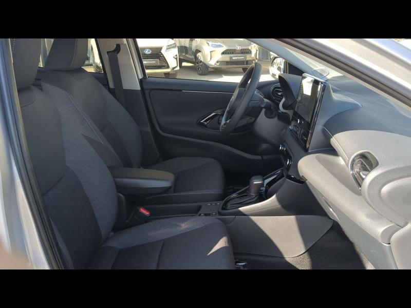 Photo 10 de l’annonce de TOYOTA Yaris d’occasion à vendre à ARLES