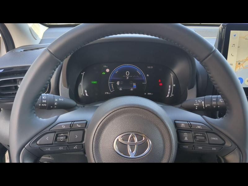 Photo 17 de l’annonce de TOYOTA Yaris d’occasion à vendre à ARLES