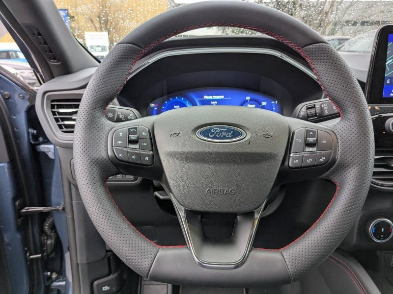 Photo 13 de l’annonce de FORD Kuga d’occasion à vendre à LA VALETTE