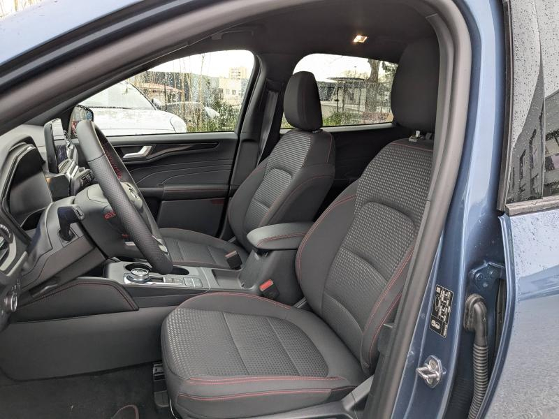 Photo 18 de l’annonce de FORD Kuga d’occasion à vendre à LA VALETTE