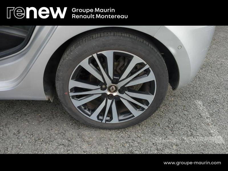Photo 17 de l’annonce de RENAULT Clio d’occasion à vendre à VARENNES SUR SEINE