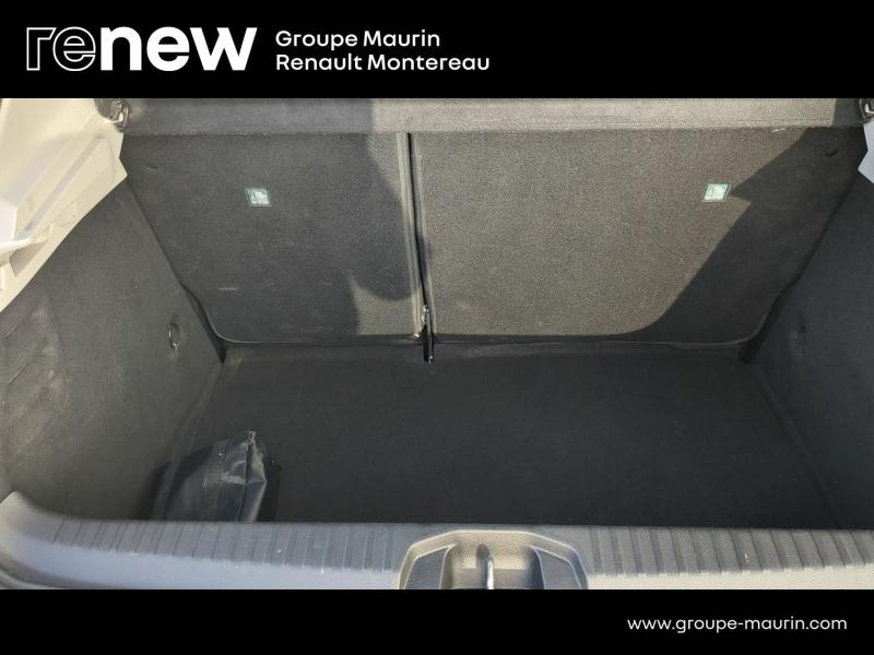 Photo 13 de l’annonce de RENAULT Clio d’occasion à vendre à VARENNES SUR SEINE