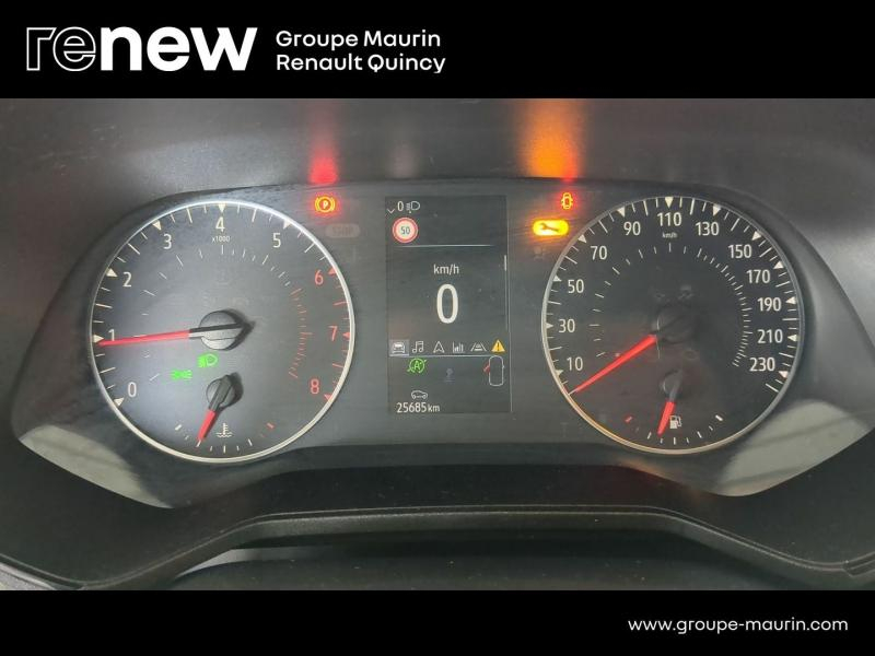 Photo 15 de l’annonce de RENAULT Clio d’occasion à vendre à QUINCY-SOUS-SÉNART