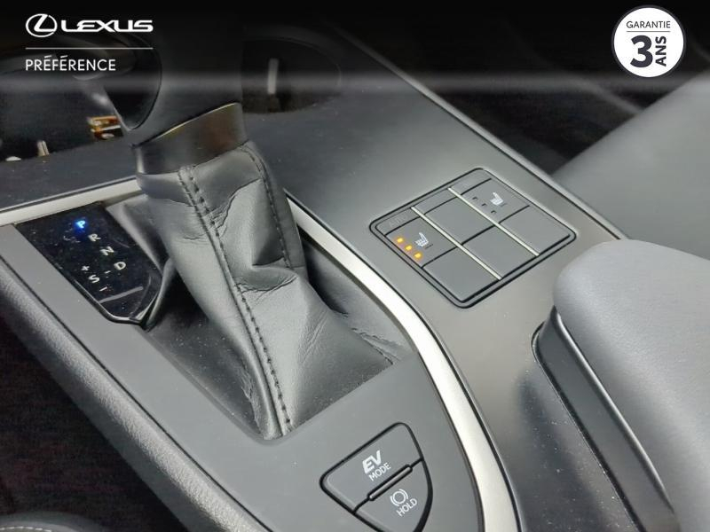 Photo 19 de l’annonce de LEXUS UX d’occasion à vendre à LATTES