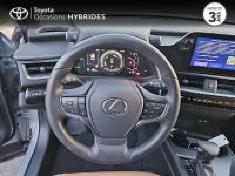 Photo 10 de l’annonce de LEXUS UX d’occasion à vendre à LATTES