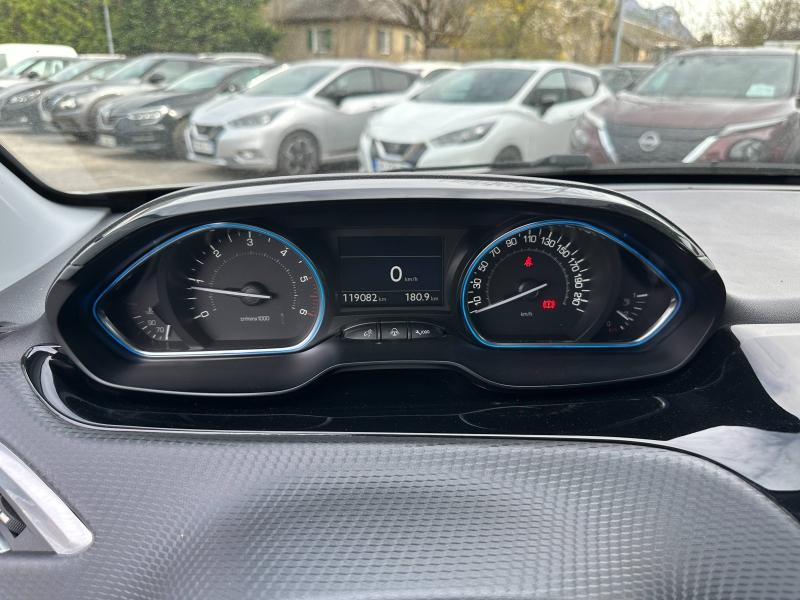 Photo 13 de l’annonce de PEUGEOT 2008 d’occasion à vendre à CHAMBERY