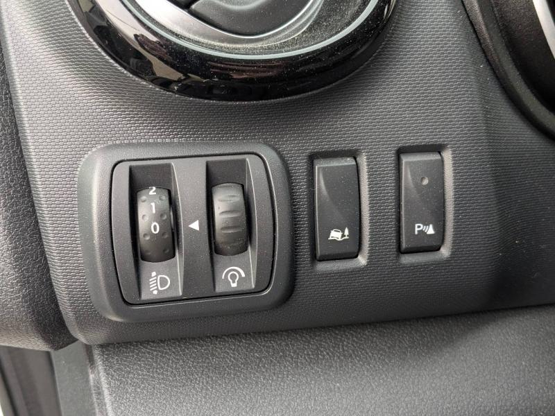 Photo 15 de l’annonce de RENAULT Trafic Fg VUL d’occasion à vendre à VITROLLES