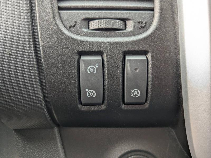 Photo 18 de l’annonce de RENAULT Trafic Fg VUL d’occasion à vendre à VITROLLES
