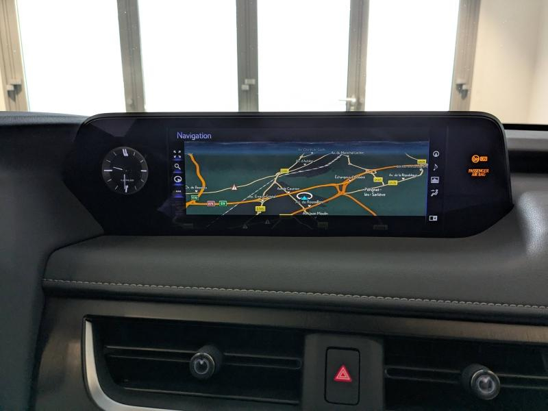 Photo 6 de l’annonce de LEXUS UX d’occasion à vendre à AUBIÈRE
