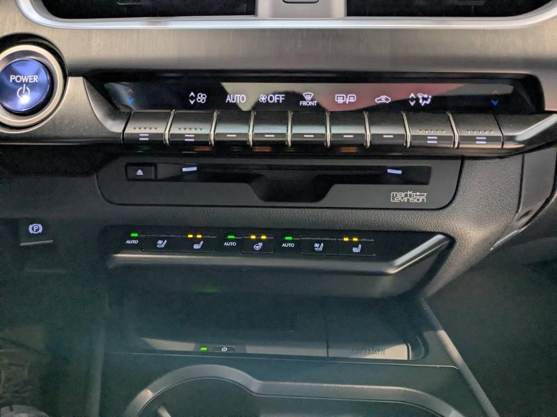 Photo 7 de l’annonce de LEXUS UX d’occasion à vendre à AUBIÈRE