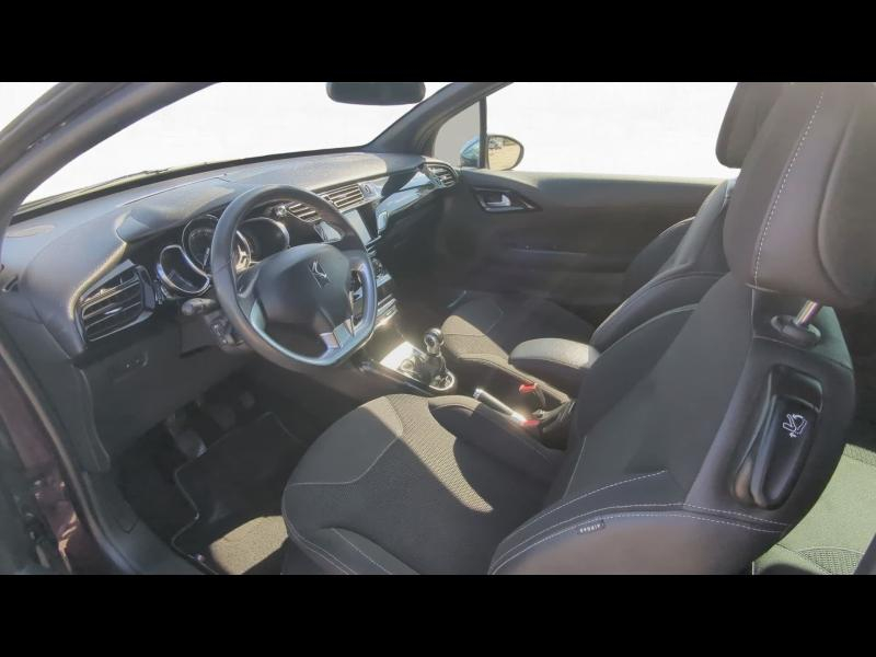 Photo 17 de l’annonce de DS DS 3 Cabrio d’occasion à vendre à BOLLÈNE